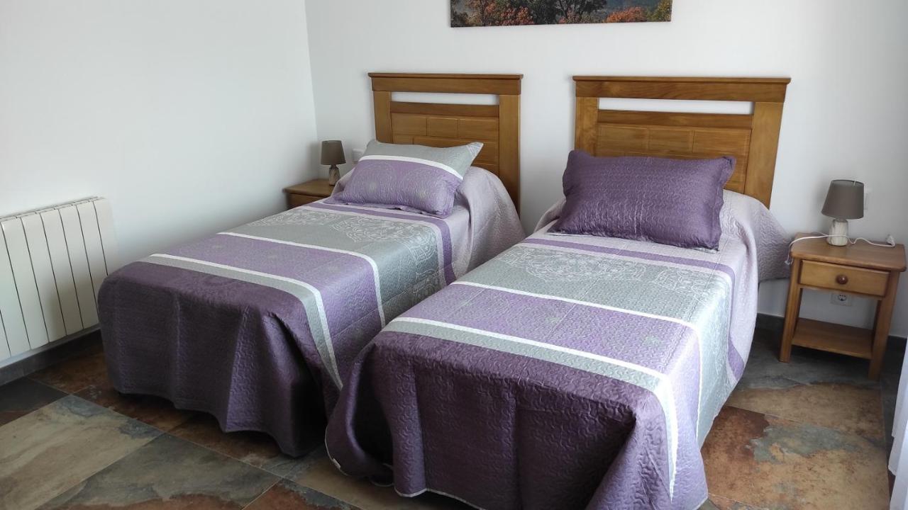Navatrasierra Casa Rural La Colmena Del Geoparque מראה חיצוני תמונה